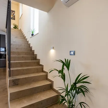 Amazing Design Aeris With Private Pool, High Level Of Privacy - Wiibuk Villa