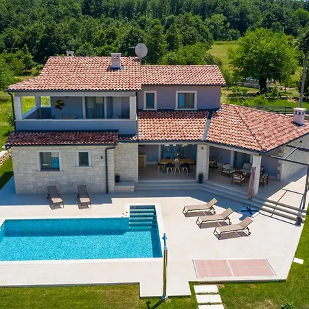 Amazing Design Aeris With Private Pool, High Level Of Privacy - Wiibuk